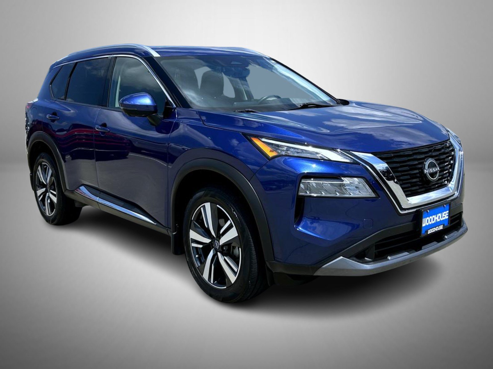 Used 2023 Nissan Rogue SL AWD/4WD image 3