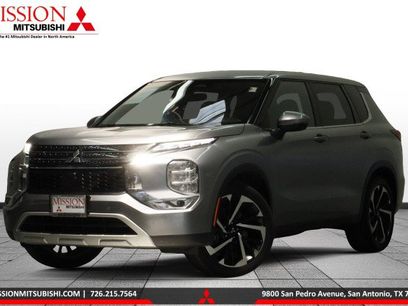 Used 2023 Mitsubishi Outlander SE