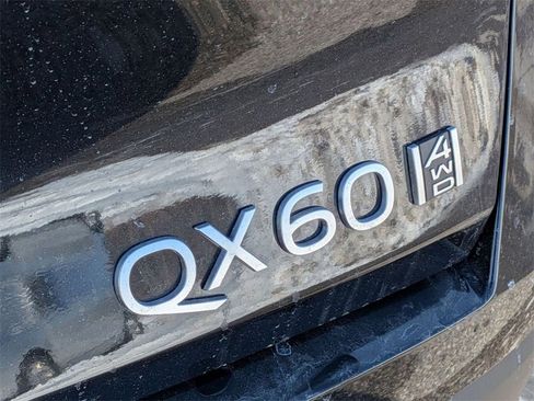 New 2026 INFINITI QX60 Luxe w/ Family Package image 10