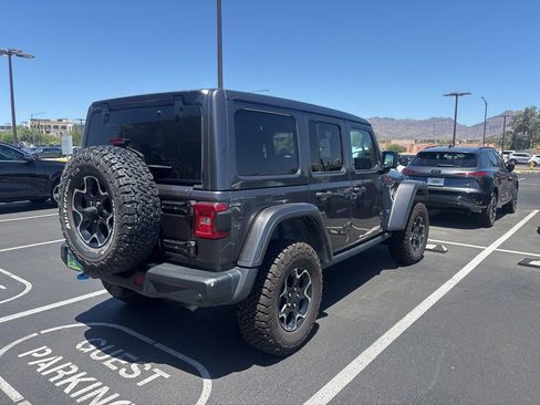 Used 2021 Jeep Wrangler Unlimited Rubicon 4xe w/ Steel Bumper Group AWD/4WD image 5