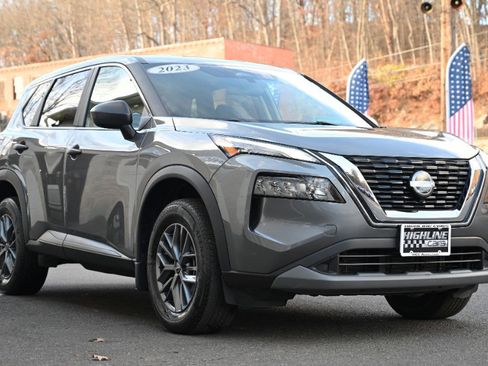 Used 2023 Nissan Rogue S image 7