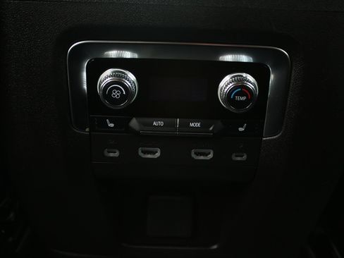 Used 2024 GMC Yukon XL Denali Ultimate image 41