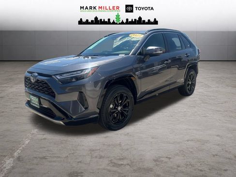 Certified 2023 Toyota RAV4 SE w/ Convenience Package AWD/4WD image 1