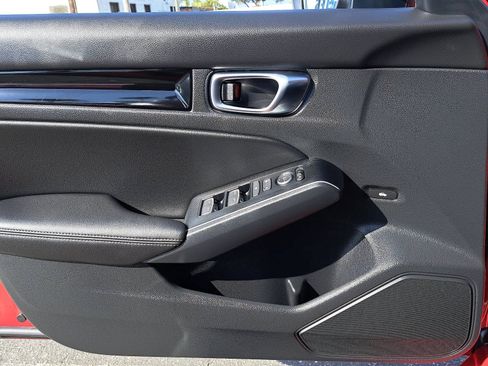 Used 2025 Honda Civic Sport image 27
