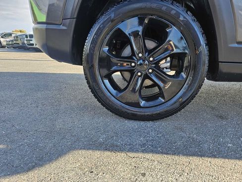 Used 2021 Jeep Compass Latitude image 19