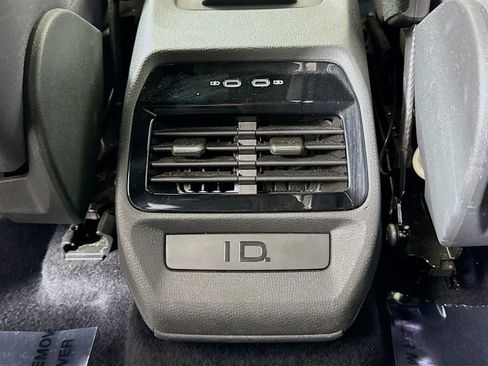 Used 2022 Volkswagen ID.4 Pro image 24