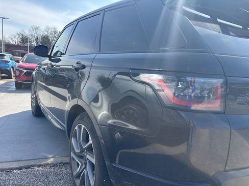 Used 2018 Land Rover Range Rover Sport HSE Dynamic image 3