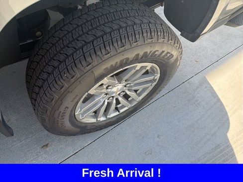 Used 2024 Chevrolet Colorado LT w/ Advanced Trailering Package image 7