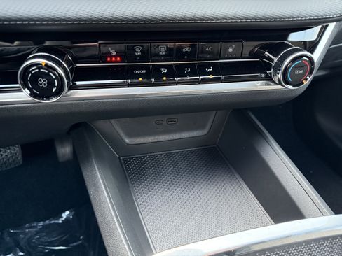 New 2026 Chevrolet Equinox LT image 26