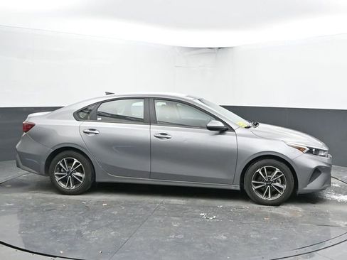 Used 2024 Kia Forte LXS image 12