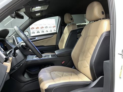 New 2026 Volkswagen Atlas Cross Sport SE image 18