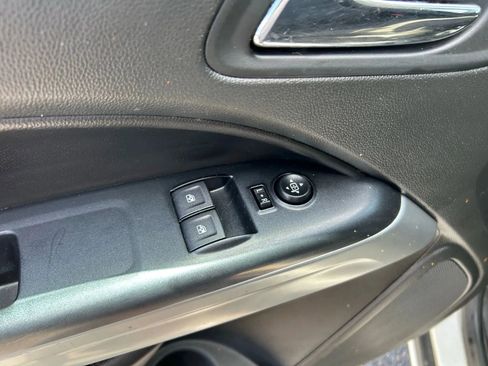 Used 2021 Chevrolet Colorado LT w/ Fleet Safety Package image 26