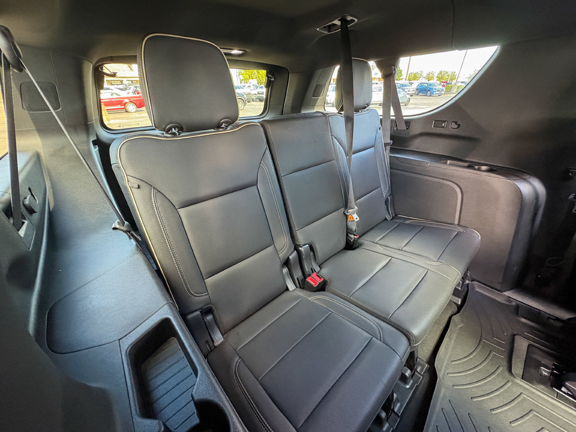 Used 2022 GMC Yukon XL SLT w/ SLT Luxury Package AWD/4WD image 27