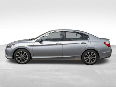 Used 2015 Honda Accord Sport image 7