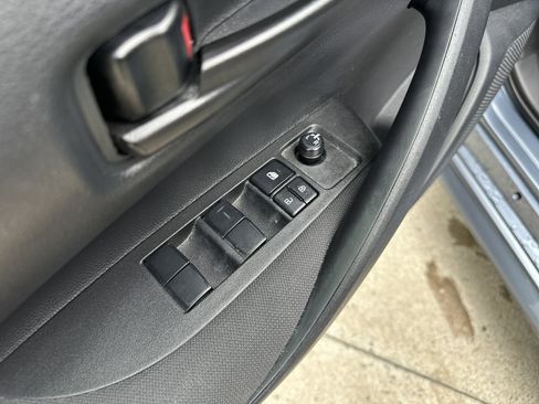 Used 2025 Toyota Corolla LE image 14