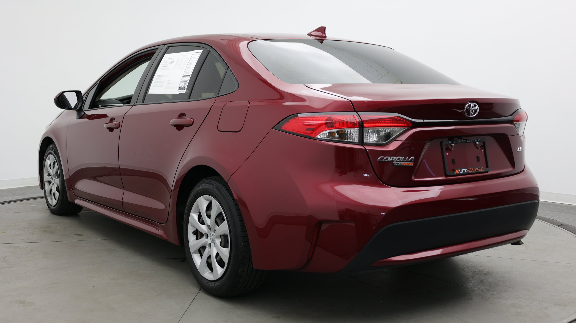 Used 2022 Toyota Corolla LE FWD image 4