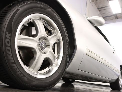 Used 1998 Lincoln Mark VIII RWD image 25