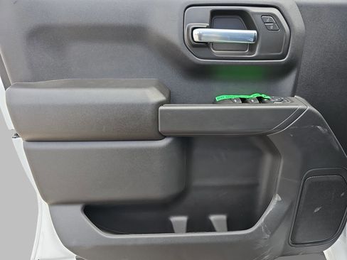 New 2026 Chevrolet Silverado 1500 Custom Trail Boss w/ LPO, Dark Essentials Package AWD/4WD image 29