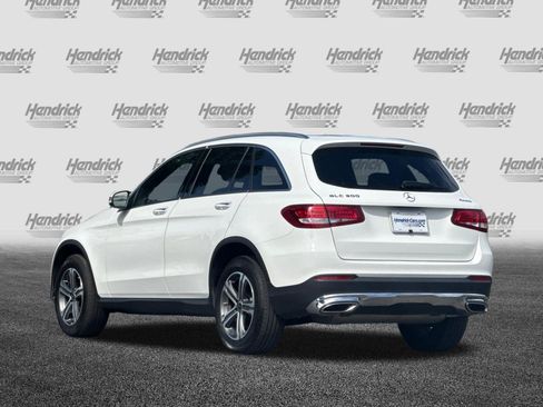 Used 2019 Mercedes-Benz GLC 300 4MATIC image 7