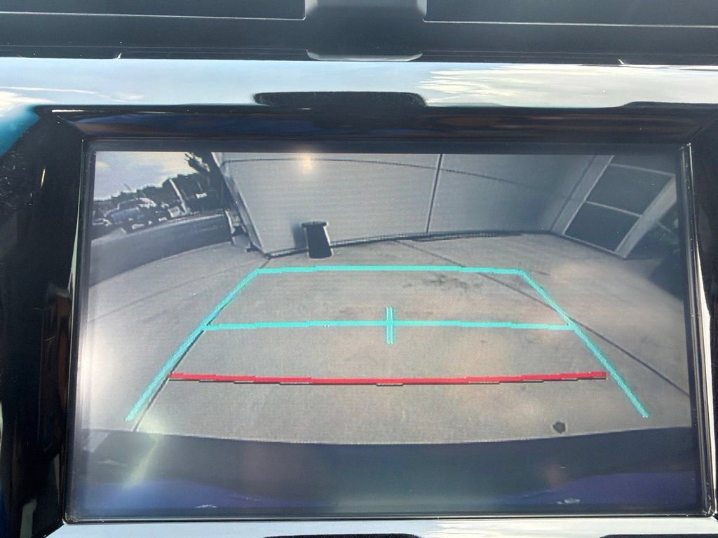 Used 2019 Toyota Camry SE w/ Carpet Mat Package FWD image 24