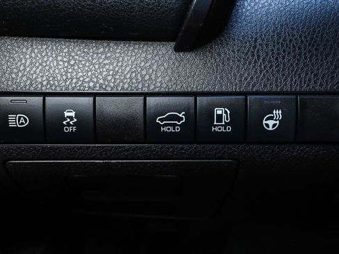 Used 2022 Toyota Camry XSE w/ Cold Weather Package image 38