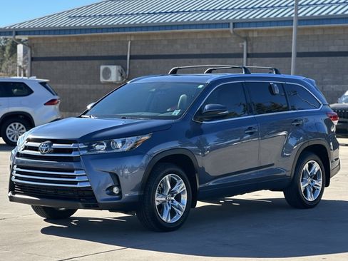 Used 2019 Toyota Highlander Limited image 7
