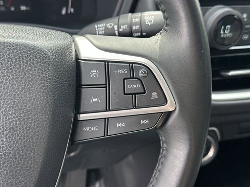 Used 2024 Toyota Grand Highlander XLE image 25