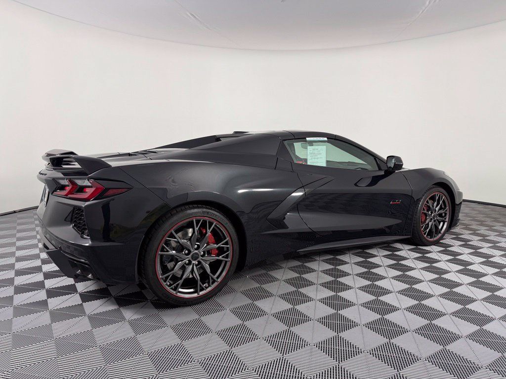 Used 2023 Chevrolet Corvette Stingray Premium Conv w/ Z51 Performance Package RWD image 13