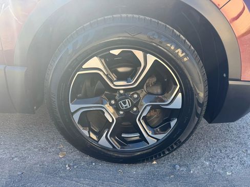 Used 2019 Honda CR-V Touring image 10