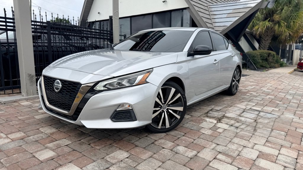 Used 2020 Nissan Altima 2.5 SR FWD image 7