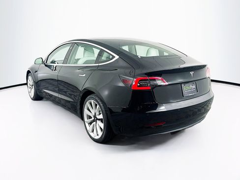 Used 2018 Tesla Model 3 Mid Range image 5