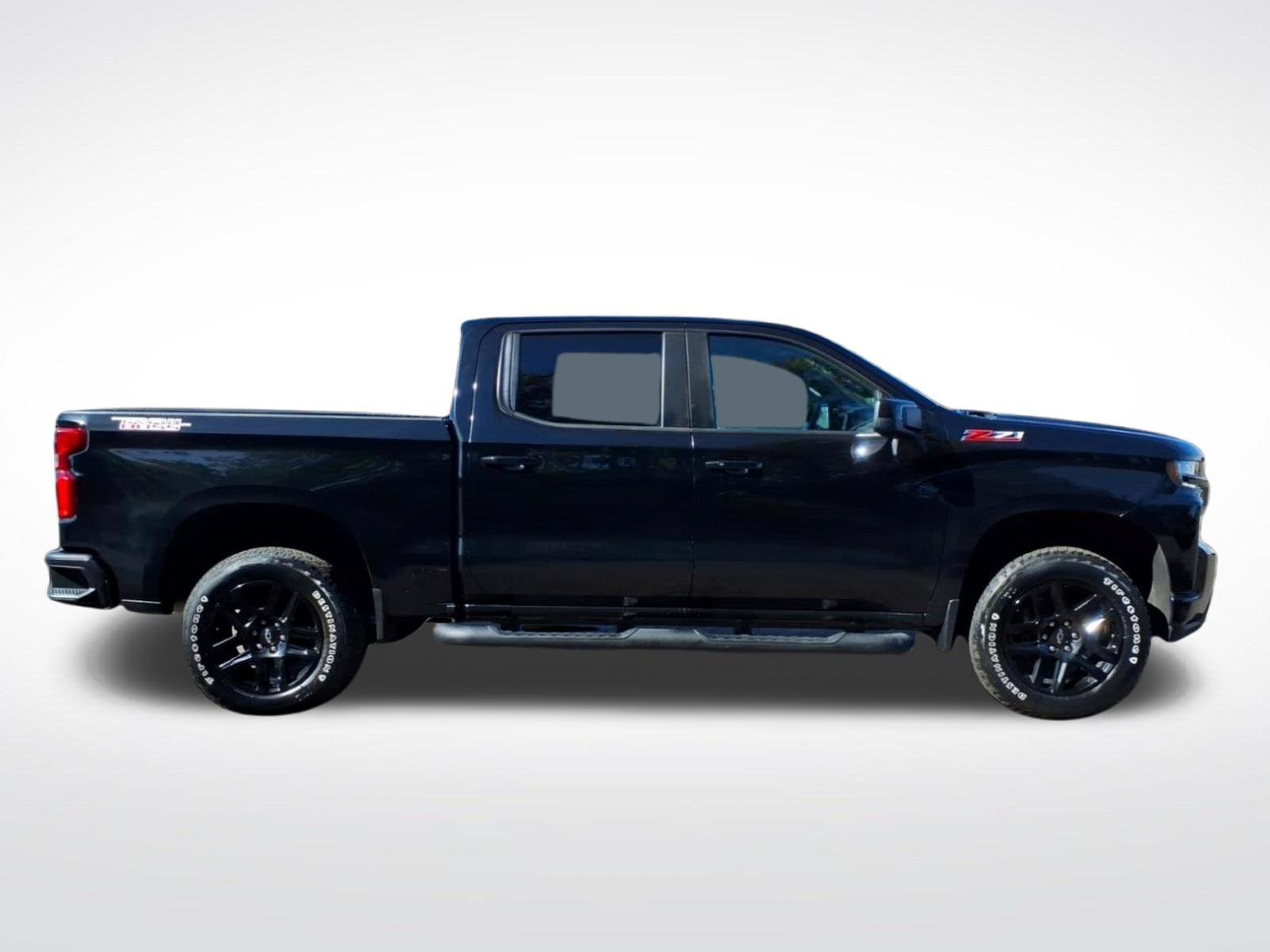Used 2022 Chevrolet Silverado 1500 LT Trail Boss w/ Bed Protection Package AWD/4WD image 8