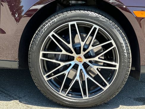 New 2026 Porsche Macan AWD/4WD image 42