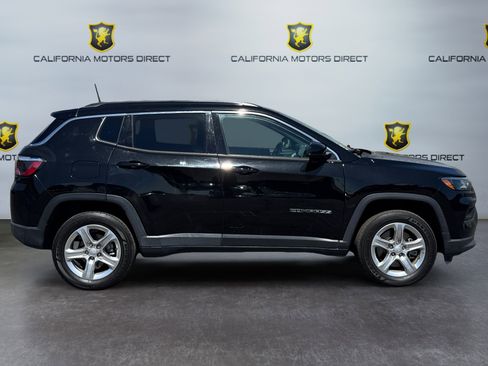 Used 2023 Jeep Compass Latitude w/ Convenience Group AWD/4WD image 6