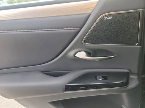 Used 2024 Lexus ES 350 F Sport image 8