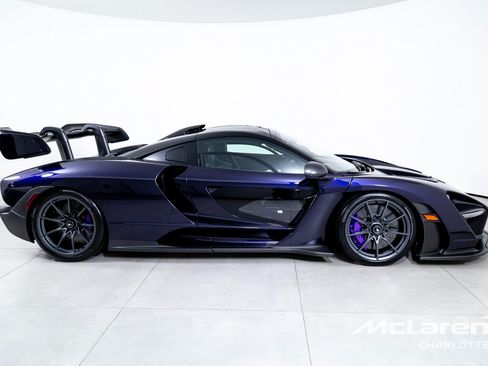 Used 2019 McLaren Senna RWD image 10