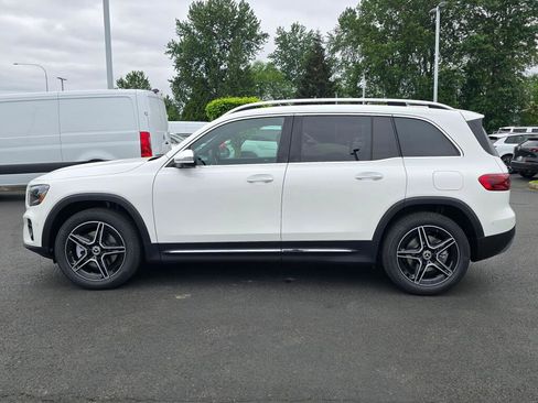New 2026 Mercedes-Benz GLB 250 4MATIC image 3