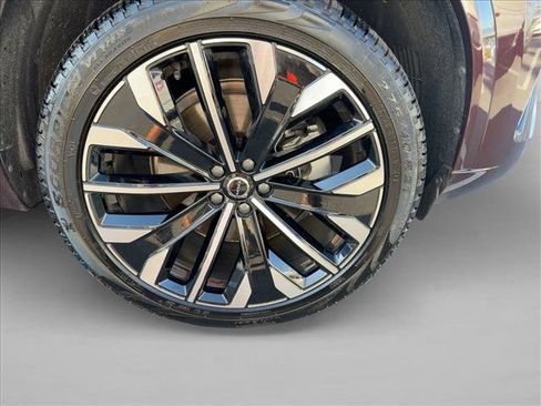 Certified 2025 Volvo XC90 B5 Core w/ Protection Package Premier image 27