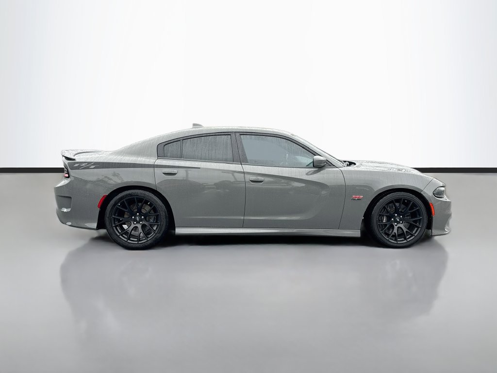 Used 2018 Dodge Charger R/T Scat Pack w/ Dynamics Package RWD image 9