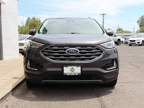 Used 2020 Ford Edge Titanium FWD image 16