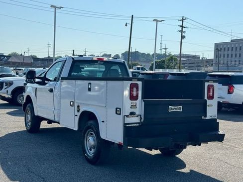 Used 2022 Ford F250 XL w/ Power Equipment Group AWD/4WD image 4