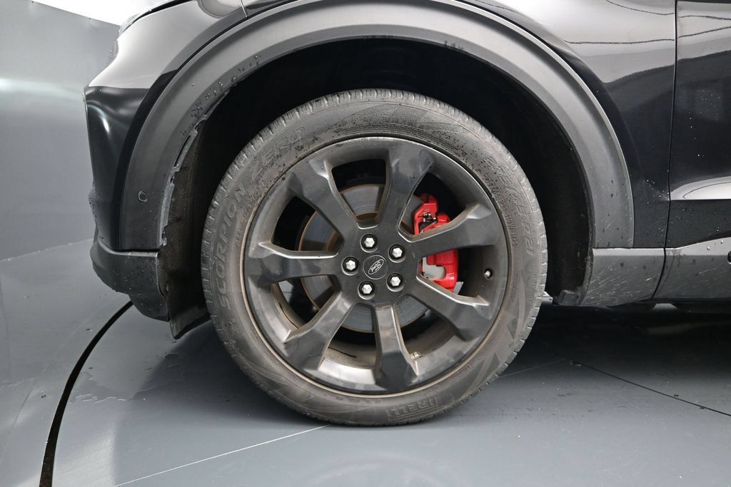 Used 2021 Ford Explorer ST w/ ST Street Pack AWD/4WD image 16