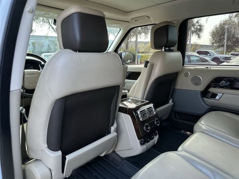 Used 2018 Land Rover Range Rover Long Wheelbase Supercharged image 14