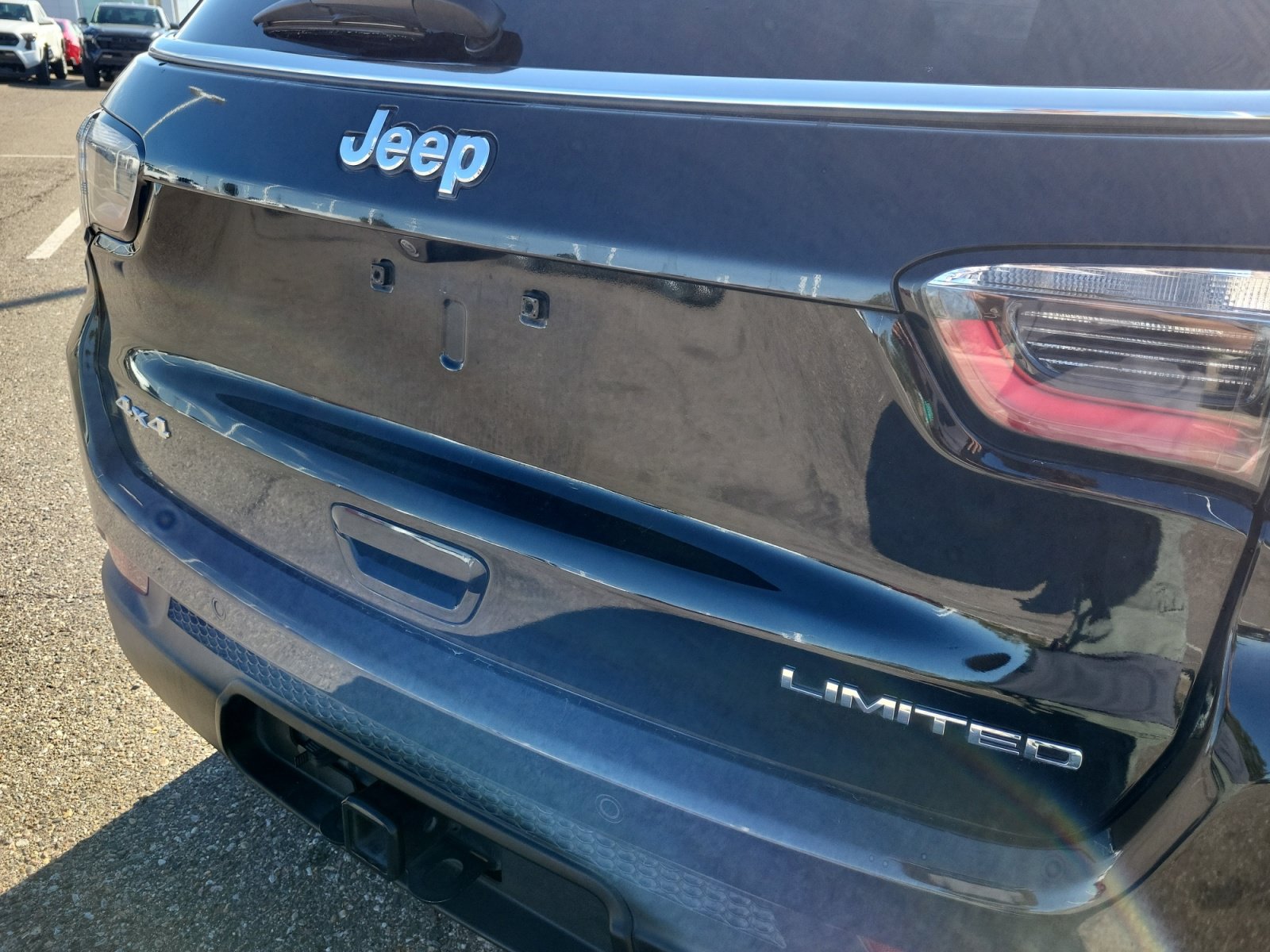Used 2021 Jeep Compass Limited w/ Sun and Sound Group AWD/4WD image 11