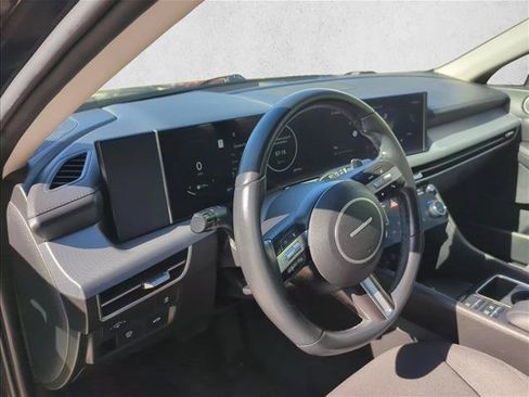 Used 2024 Hyundai Sonata SEL w/ Convenience Package FWD image 12
