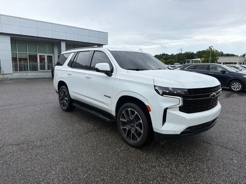 Used 2024 Chevrolet Tahoe RST w/ Luxury Package RWD image 3