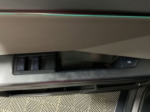 Used 2024 Tesla Cybertruck AWD Crew Cab image 20