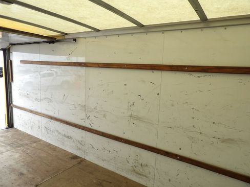 Used 2021 Ford E-350 and Econoline 350 Super Duty RWD image 39