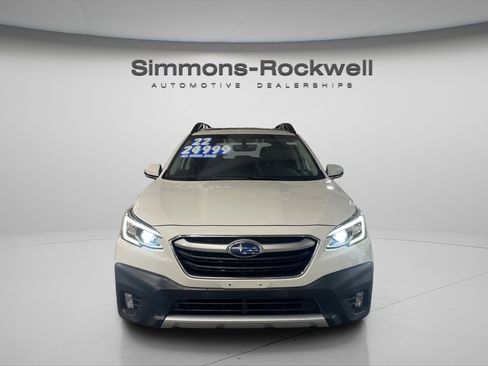 Used 2022 Subaru Outback Limited image 2