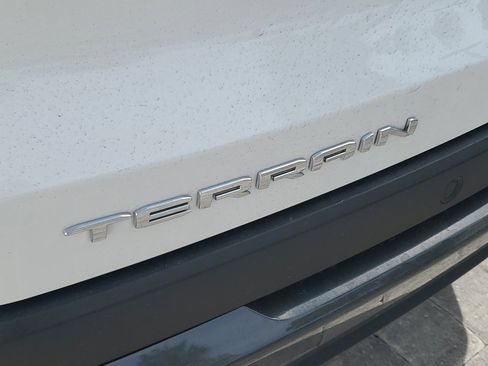 Used 2025 GMC Terrain Elevation FWD image 8